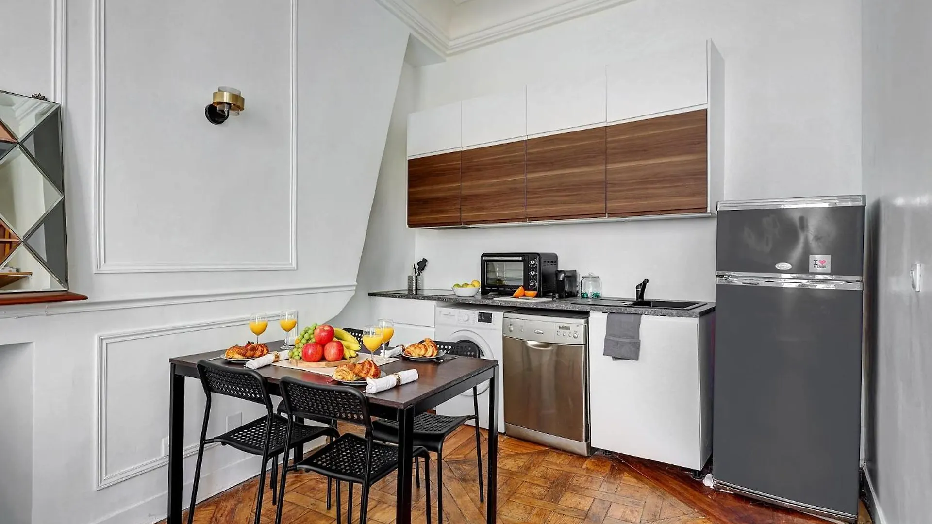 Eiffel Tower & Invalides - 1Br - Cityapartmentstay Παρίσι Γαλλία