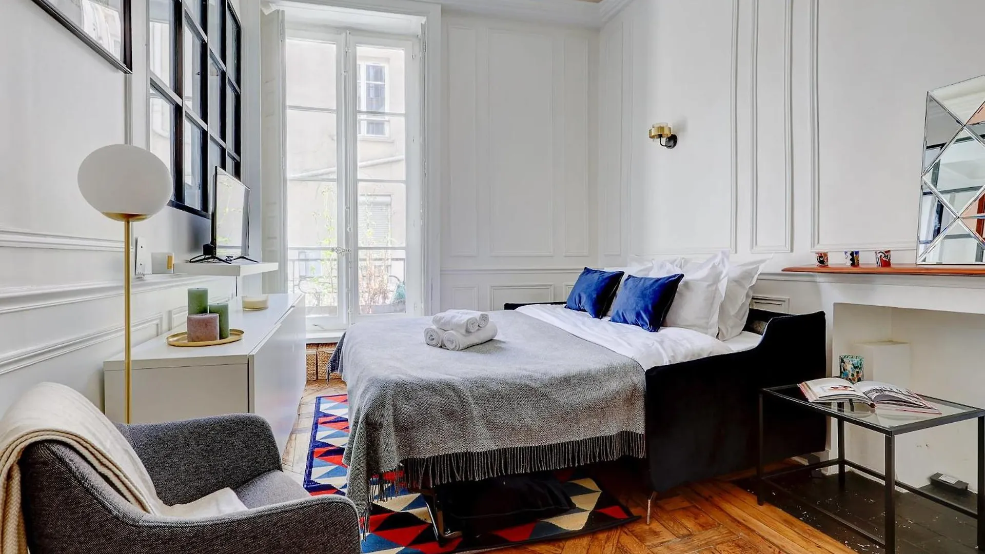 Eiffel Tower & Invalides - 1Br - Cityapartmentstay Paryż 0*,