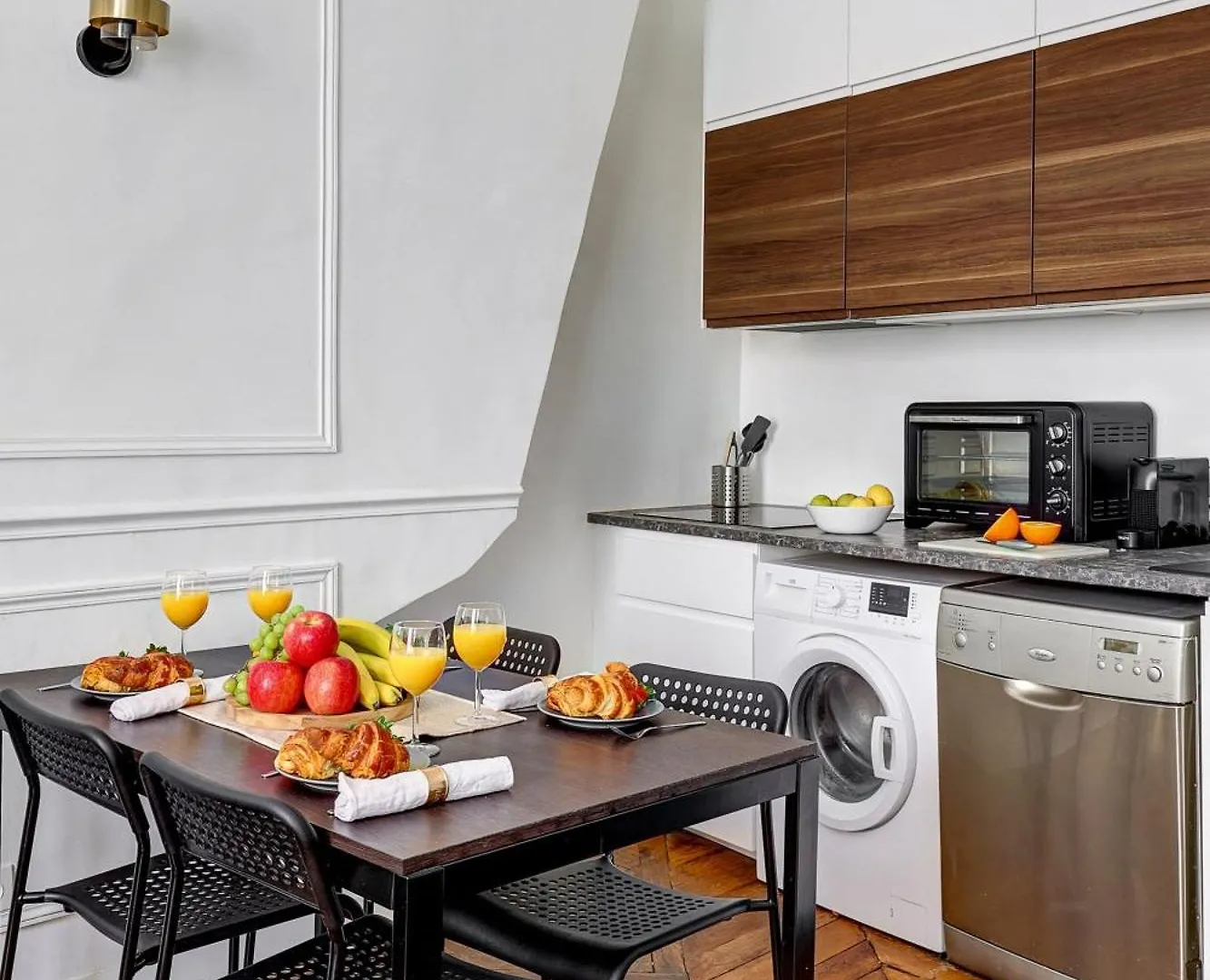 Eiffel Tower & Invalides - 1Br - Cityapartmentstay Paryż Apartament