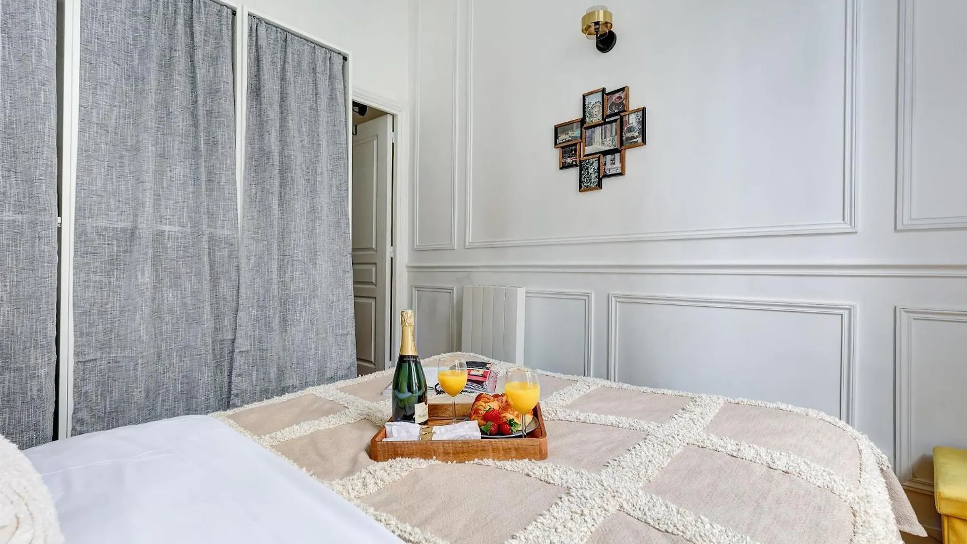 Eiffel Tower & Invalides - 1Br - Cityapartmentstay Paryż